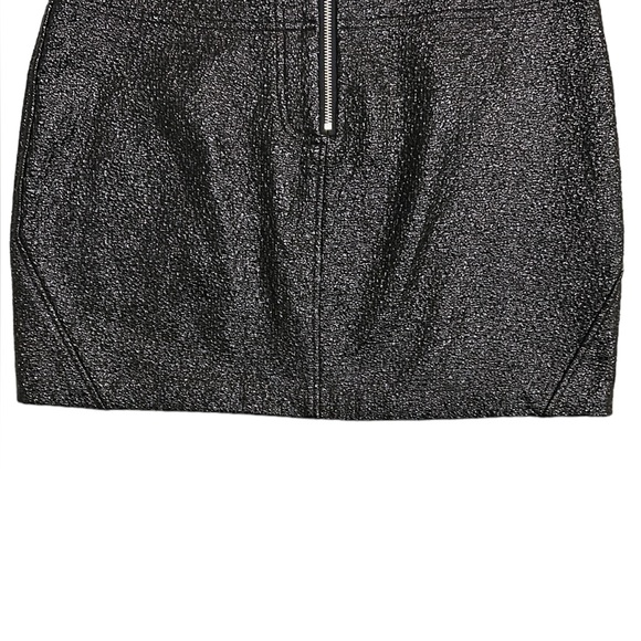 NWOT Zara Black Patent Textured Faux Leather Zip Front Mini Skirt - L - Picture 5 of 12